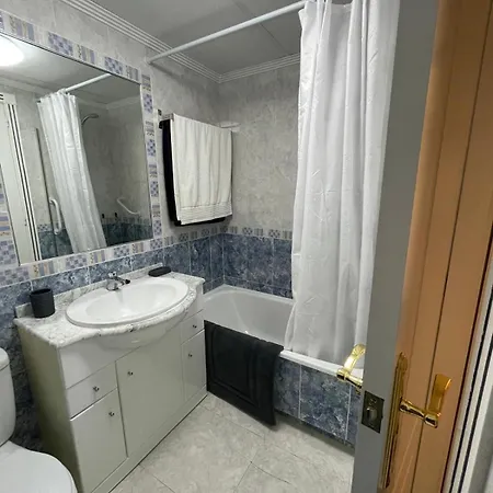Apartment S&f- *