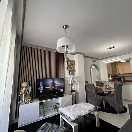 Apartman S&f- *